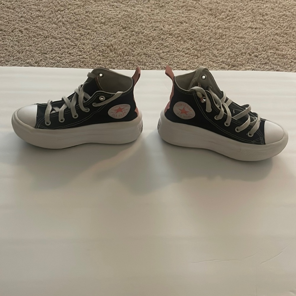 Girls platform Converse